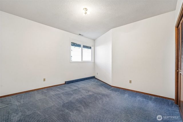 8914 NW Lakecrest Avenue, Vancouver, WA 98665