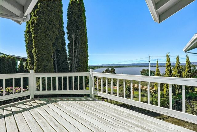 8914 NW Lakecrest Avenue, Vancouver, WA 98665