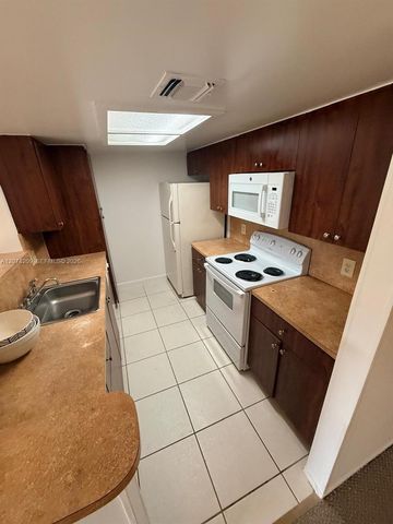 3228 Coral Lake Drive 3228, Coral Springs, FL 33065