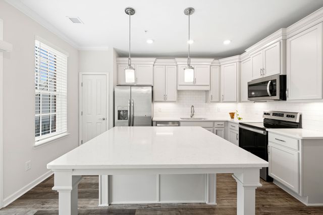2016 Tollgate Blvd, Thompsons Station, TN 37179
