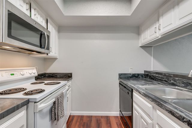 2643 Via Ventura Circle, Carrollton, TX 75006