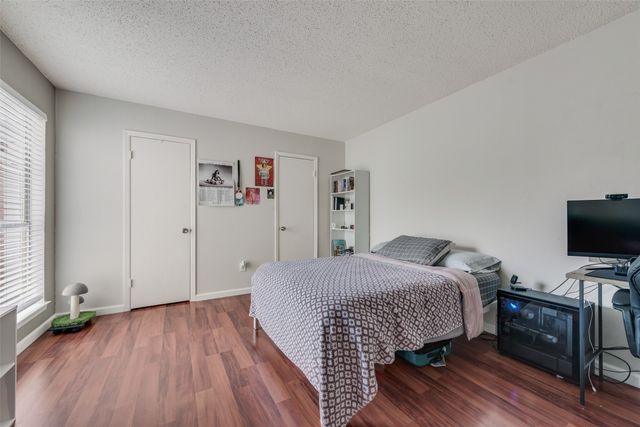 2643 Via Ventura Circle, Carrollton, TX 75006