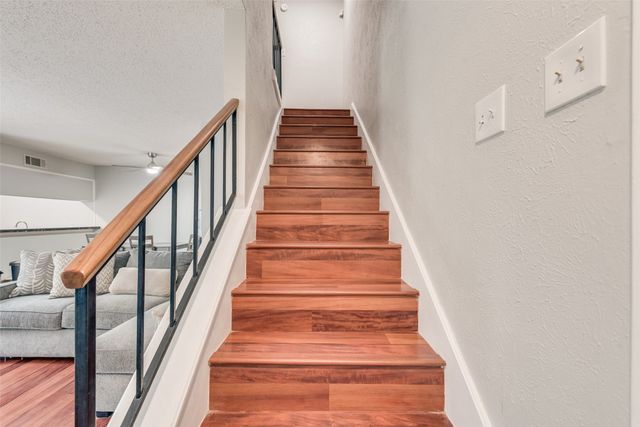2643 Via Ventura Circle, Carrollton, TX 75006
