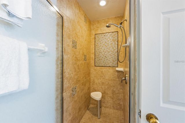 110 OAK AVENUE A, Anna Maria, FL 34216