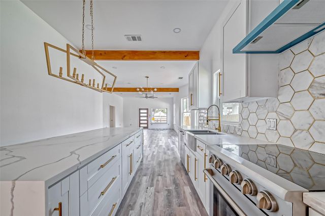 1275 Morris Street, Houston, TX 77009