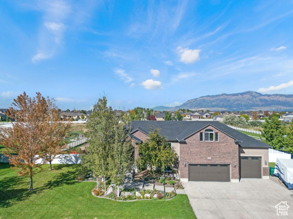 2954 W 2325 S, West Haven, UT 84401