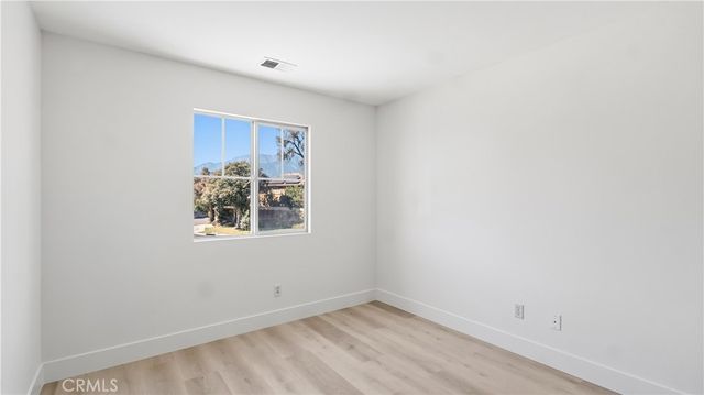 7461 Bear Creek Drive, Fontana, CA 92336
