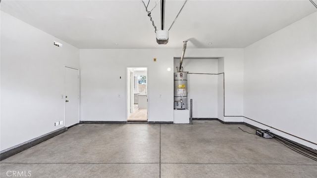 7461 Bear Creek Drive, Fontana, CA 92336