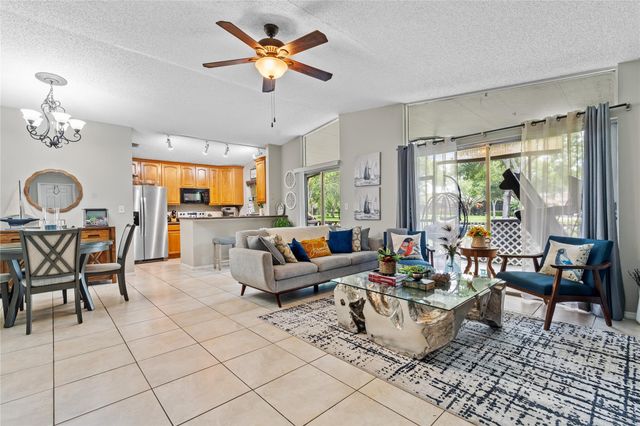 22581 Vistawood Way, Boca Raton, FL 33428
