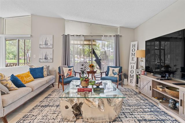 22581 Vistawood Way, Boca Raton, FL 33428