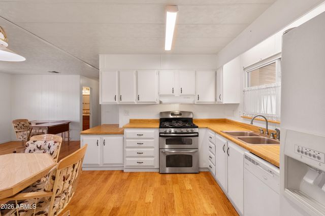 120 N VAL VISTA Drive 248, Mesa, AZ 85213