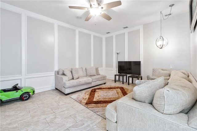 3100 S 2nd Street 2, Mcallen, TX 78503