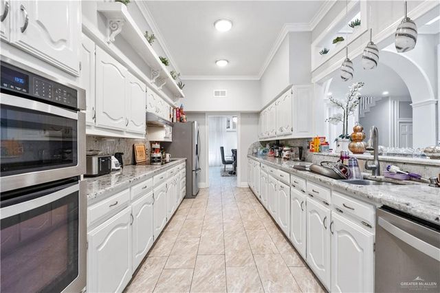 3100 S 2nd Street 2, Mcallen, TX 78503