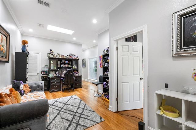 3100 S 2nd Street 2, Mcallen, TX 78503