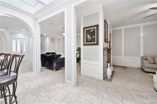 3100 S 2nd Street 2, Mcallen, TX 78503