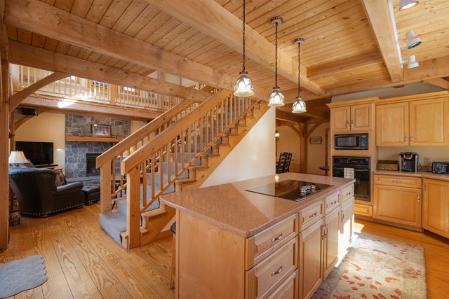 42 Airport Road, Dover, VT 05356
