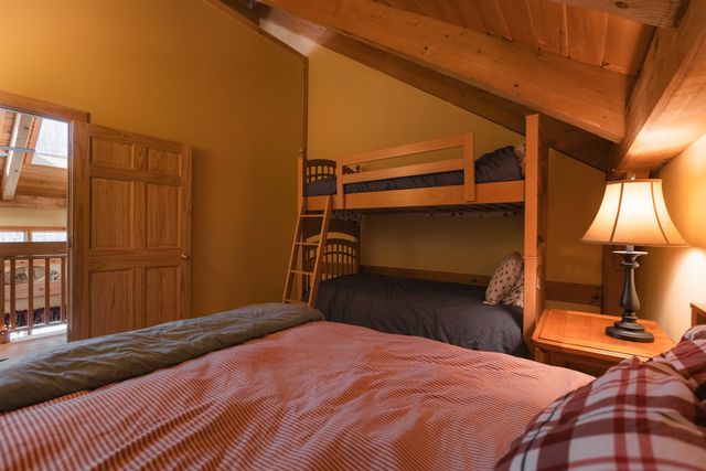42 Airport Road, Dover, VT 05356