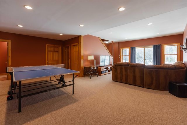 42 Airport Road, Dover, VT 05356
