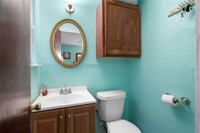 1255 Olden Street, Dallas, TX 75211