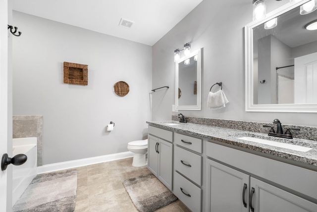 132 Savannah Ave, Pleasant View, TN 37146