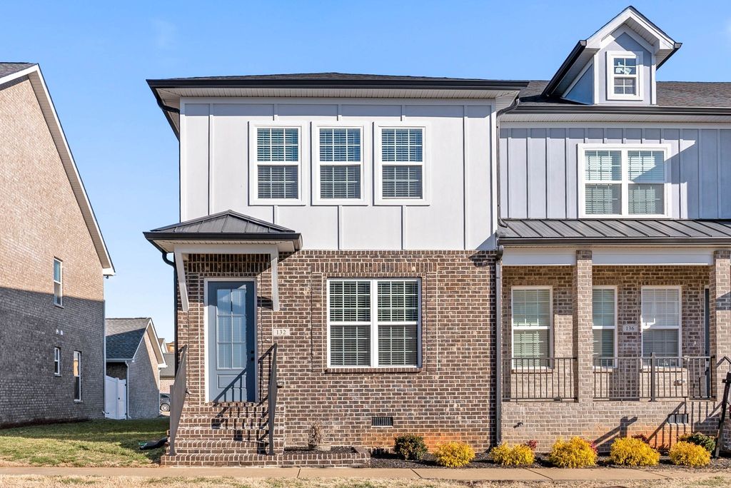 132 Savannah Ave, Pleasant View, TN 37146