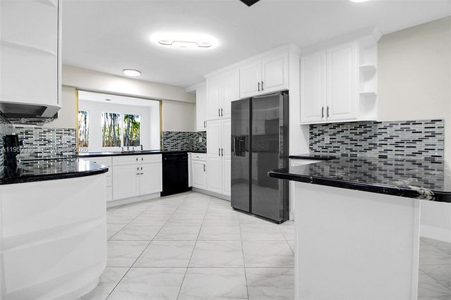 5300 Adams St, Hollywood, FL 33021