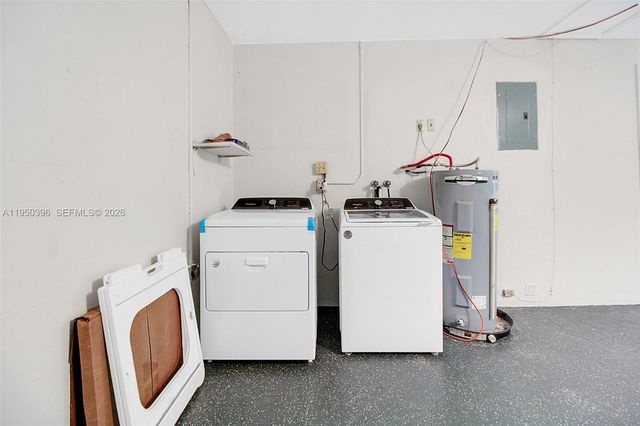 5300 Adams St, Hollywood, FL 33021