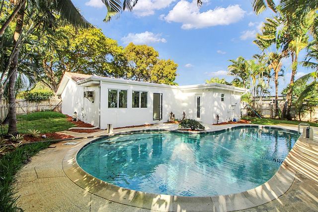 5300 Adams St, Hollywood, FL 33021