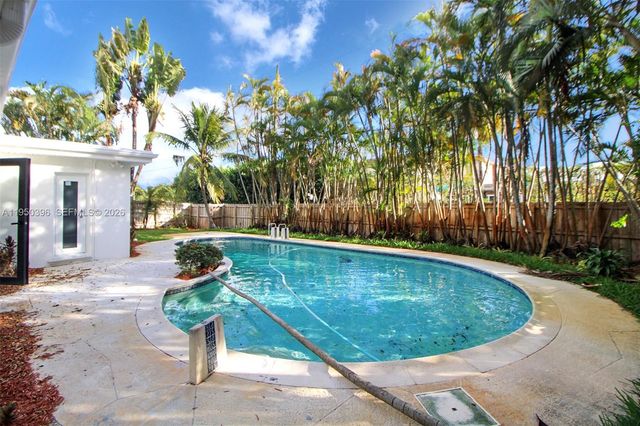 5300 Adams St, Hollywood, FL 33021