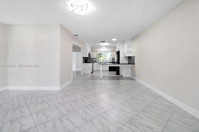 5300 Adams St, Hollywood, FL 33021