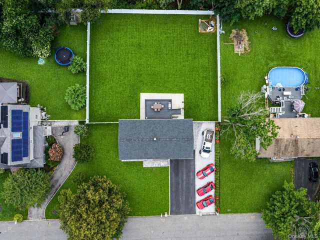 8 Fairway Drive, Port Jefferson Station, NY 11776