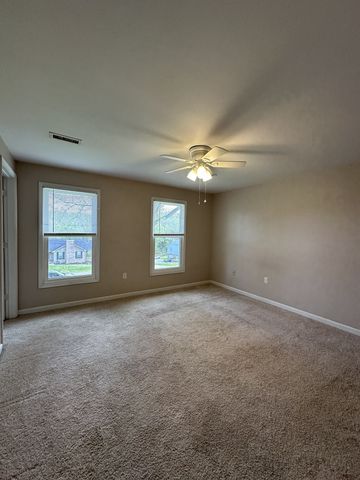 1708 Broadripple Dr, Clarksville, TN 37042