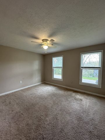 1708 Broadripple Dr, Clarksville, TN 37042