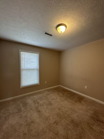 1708 Broadripple Dr, Clarksville, TN 37042