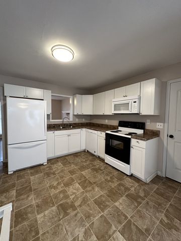 1708 Broadripple Dr, Clarksville, TN 37042