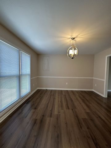 1708 Broadripple Dr, Clarksville, TN 37042