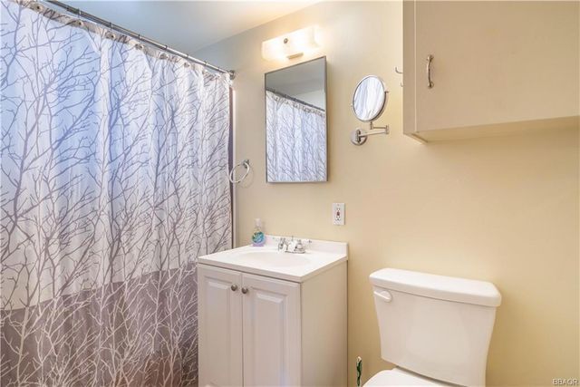 901 Sugarloaf Boulevard, Big Bear City, CA 92314