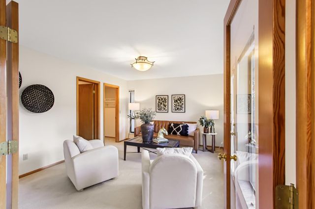 2216 Bryce Ln, Davis, CA 95616