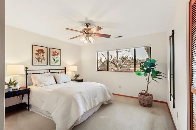 2216 Bryce Ln, Davis, CA 95616