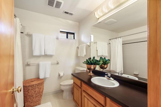 2216 Bryce Ln, Davis, CA 95616