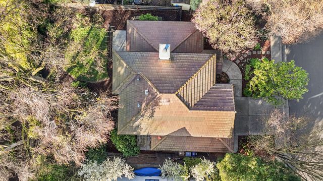 2216 Bryce Ln, Davis, CA 95616