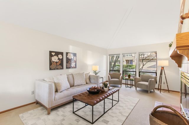 2216 Bryce Ln, Davis, CA 95616