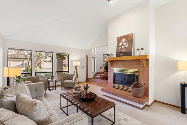 2216 Bryce Ln, Davis, CA 95616