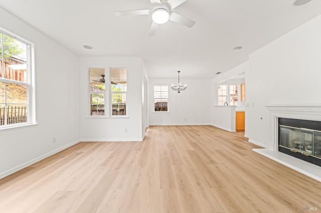 8364 Bennington Ct, Vallejo, CA 94591