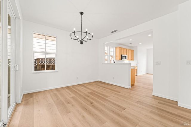 8364 Bennington Ct, Vallejo, CA 94591