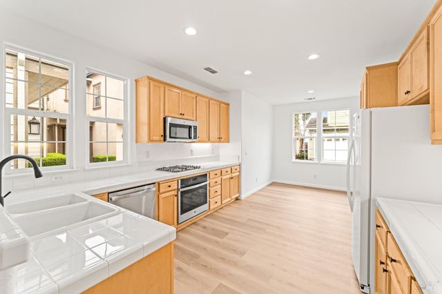 8364 Bennington Ct, Vallejo, CA 94591