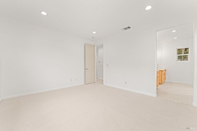 8364 Bennington Ct, Vallejo, CA 94591