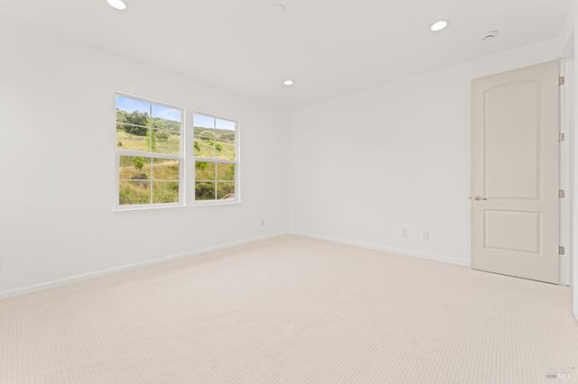 8364 Bennington Ct, Vallejo, CA 94591