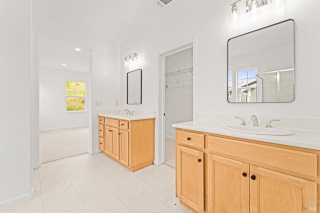 8364 Bennington Ct, Vallejo, CA 94591