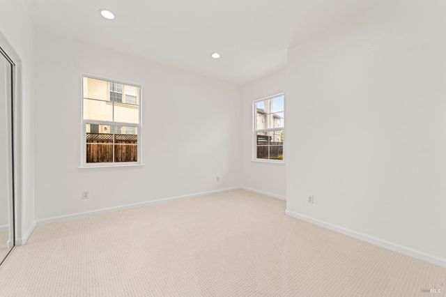 8364 Bennington Ct, Vallejo, CA 94591
